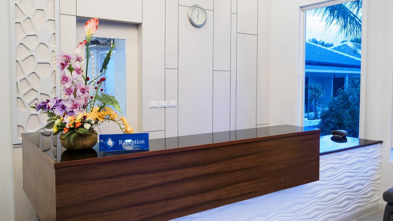 Resor Tuana Brook Pool Access